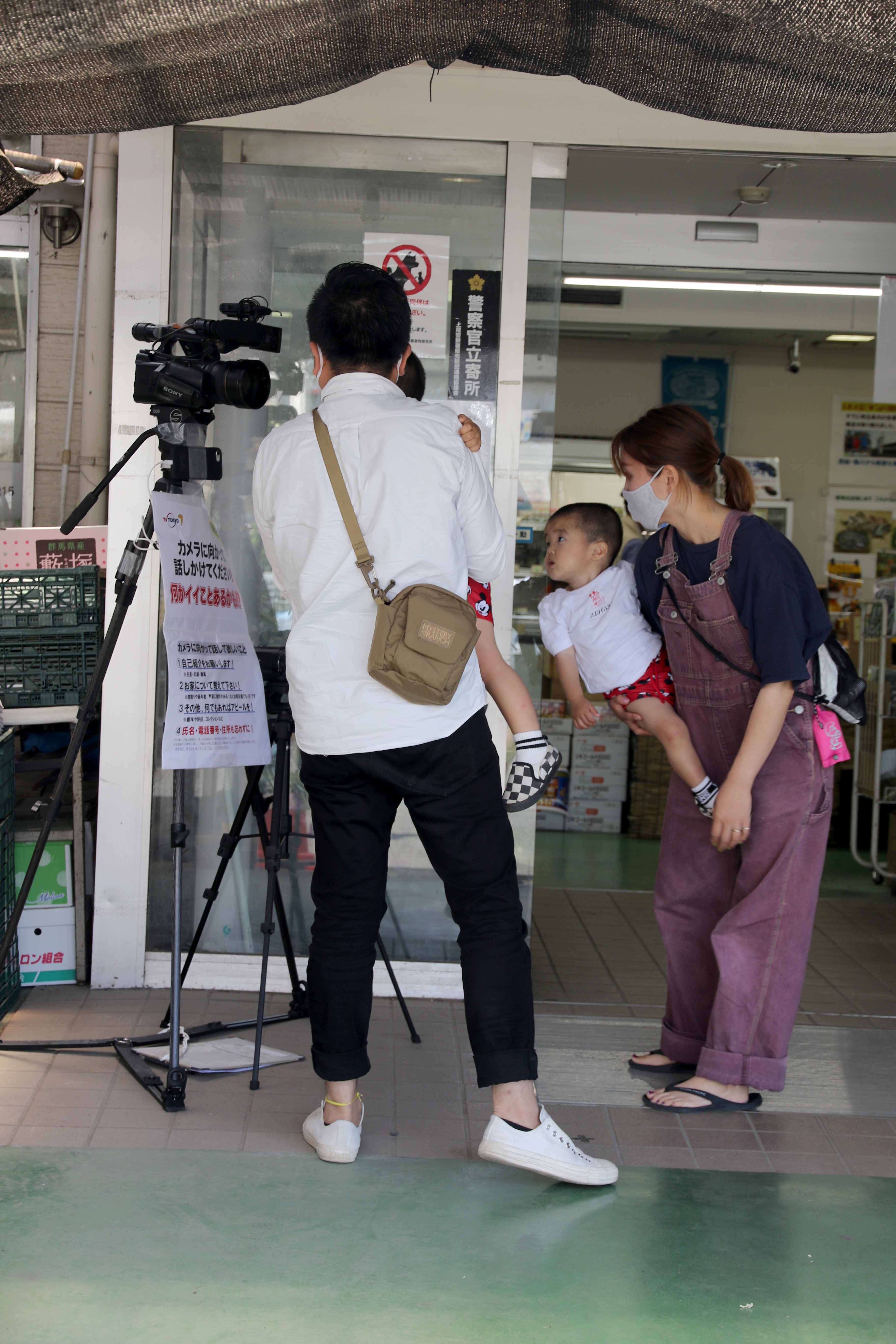 直売所でテレビ番組の収録（北部直売推進センター：伊奈町・上尾市）