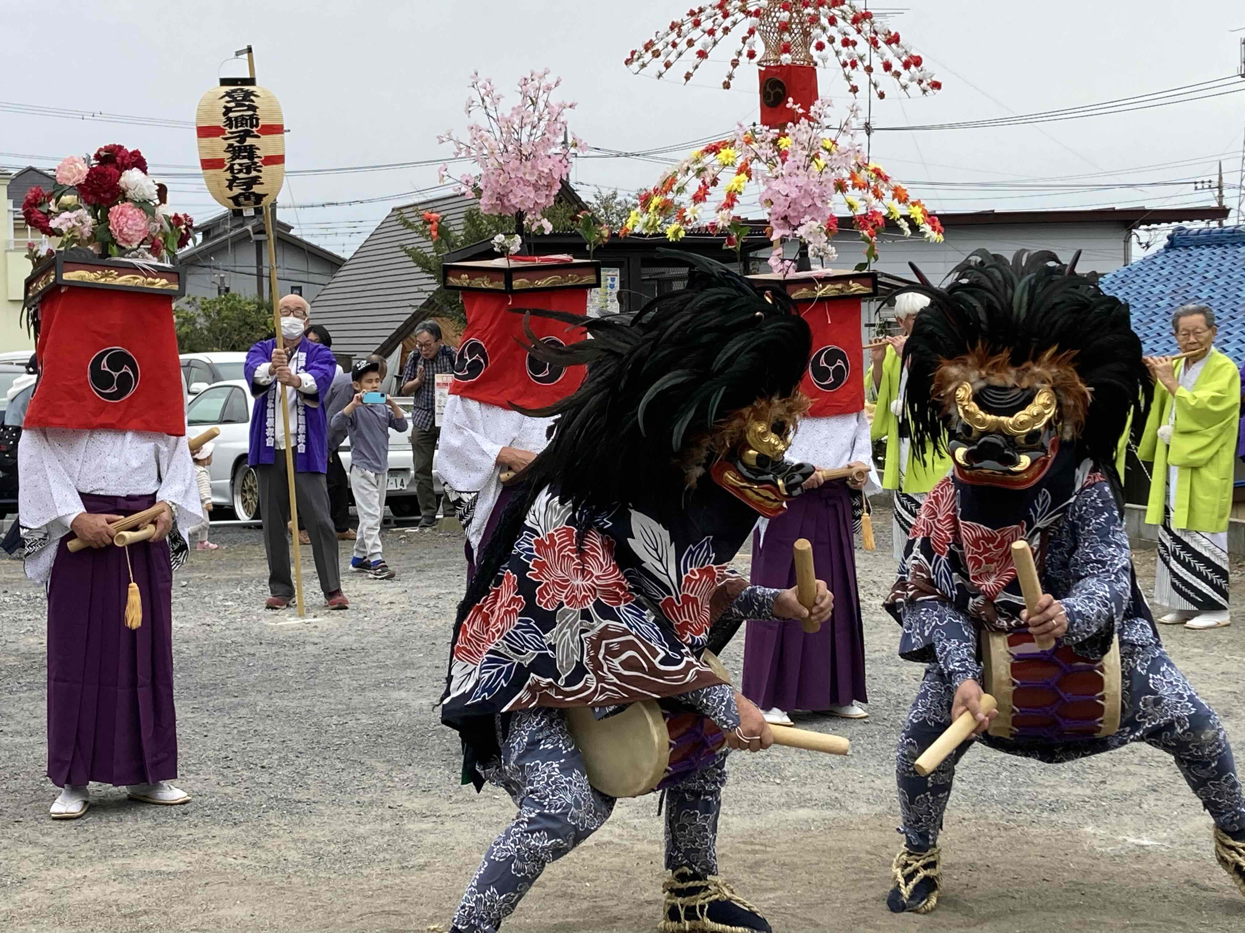 各地で４年ぶり通常開催　獅子が舞う（美園支店：さいたま市・箕田支店：鴻巣市）